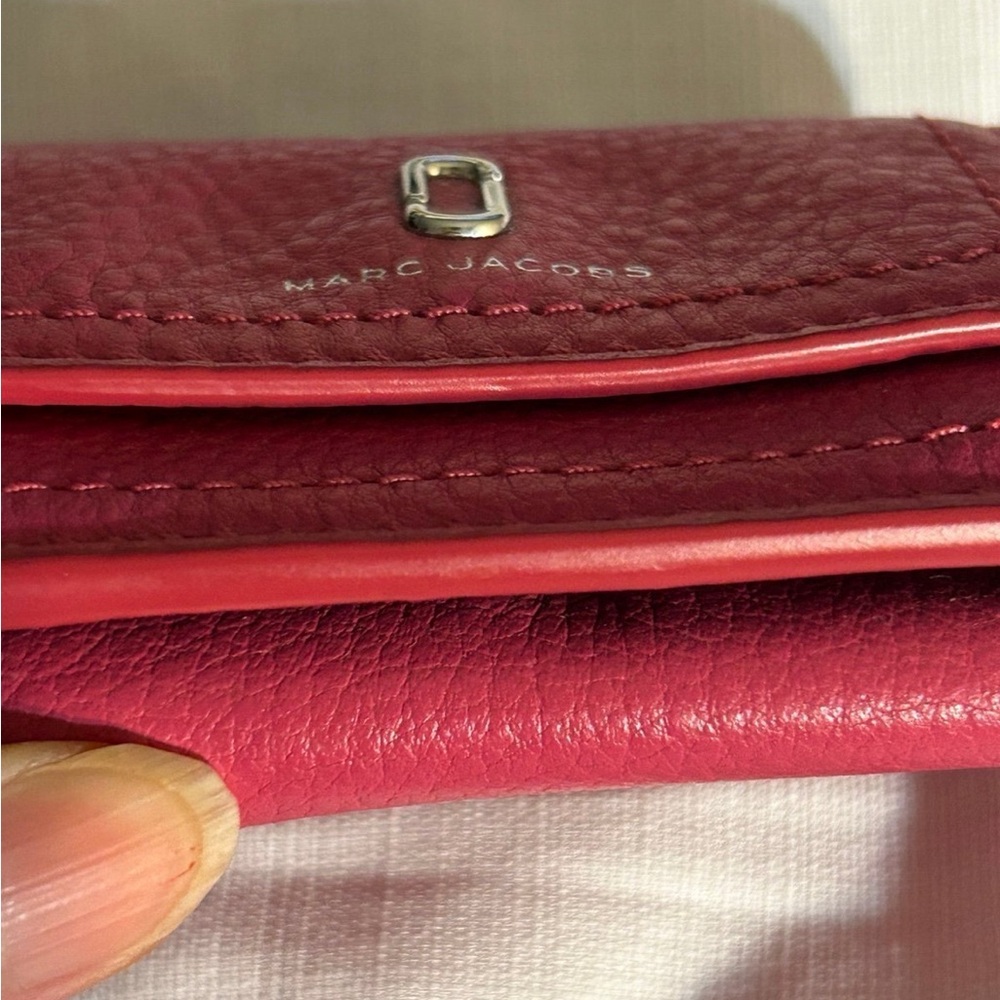 Marc Jacob’s pink leather mini compact wallet - Picture 7 of 13